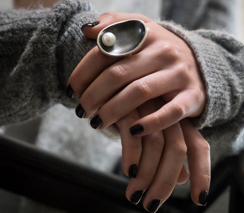LITTLE TREASURE RING RAVEN'S WING